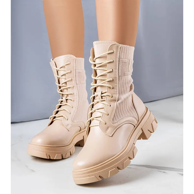 Beige hiking boots from Kori