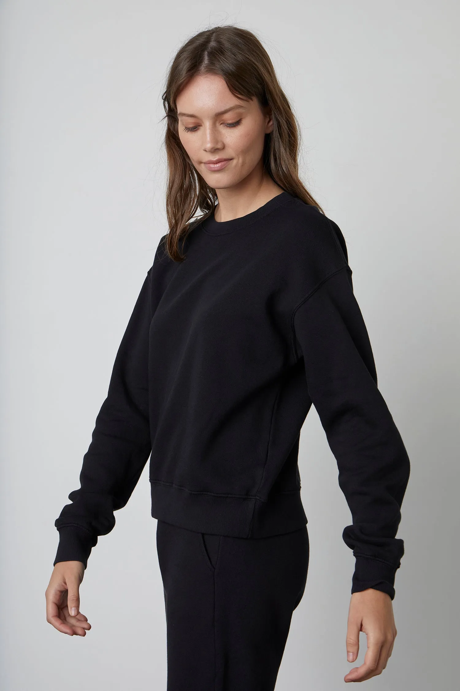 BRITNEY FLEECE SWEATSHIRT IN BLACK