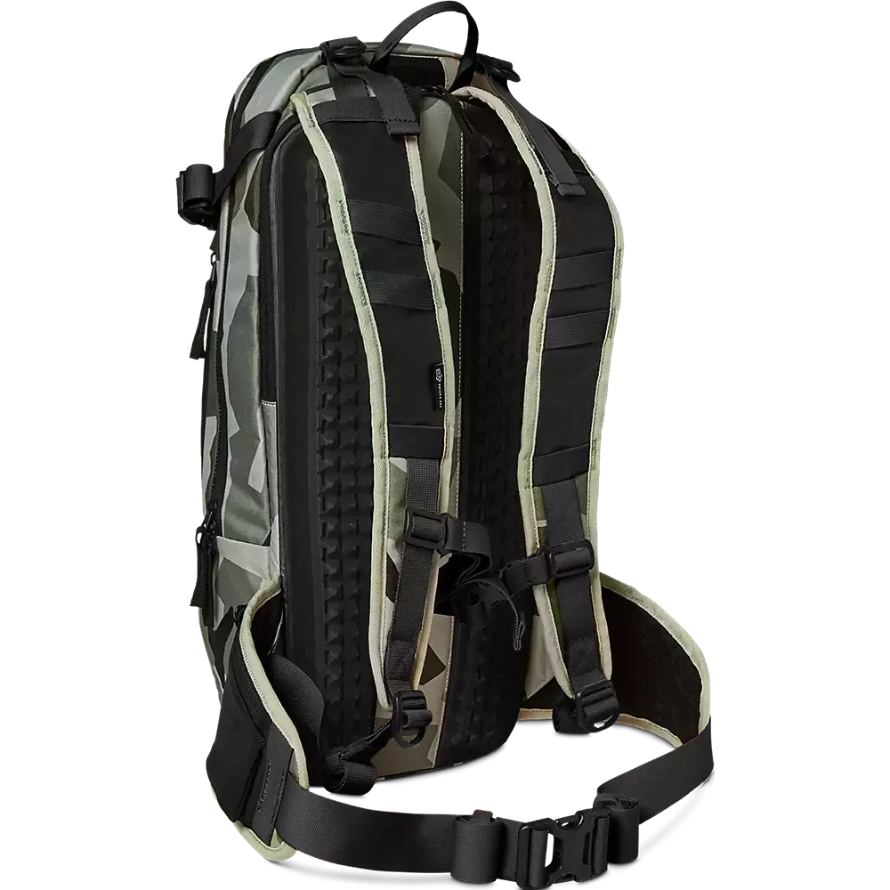 Utility 18 Liter Hydration Pack