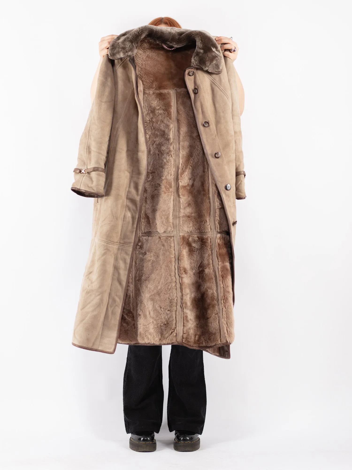 Vintage 80's Women Sheepskin Coat in Beige